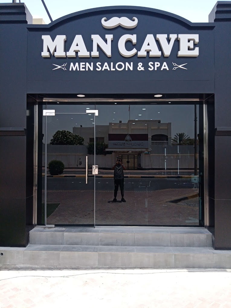 Man Cave Men Saloon and Spa