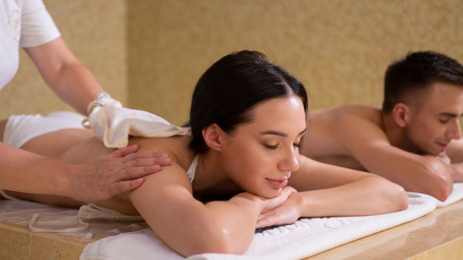 Shower before or after massage what you should know Cleanses the skin and open pores