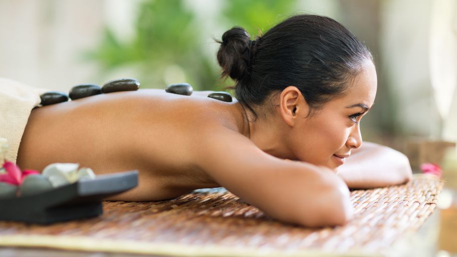 Shower before or after massage what you should know Relaxes muscles before the session
