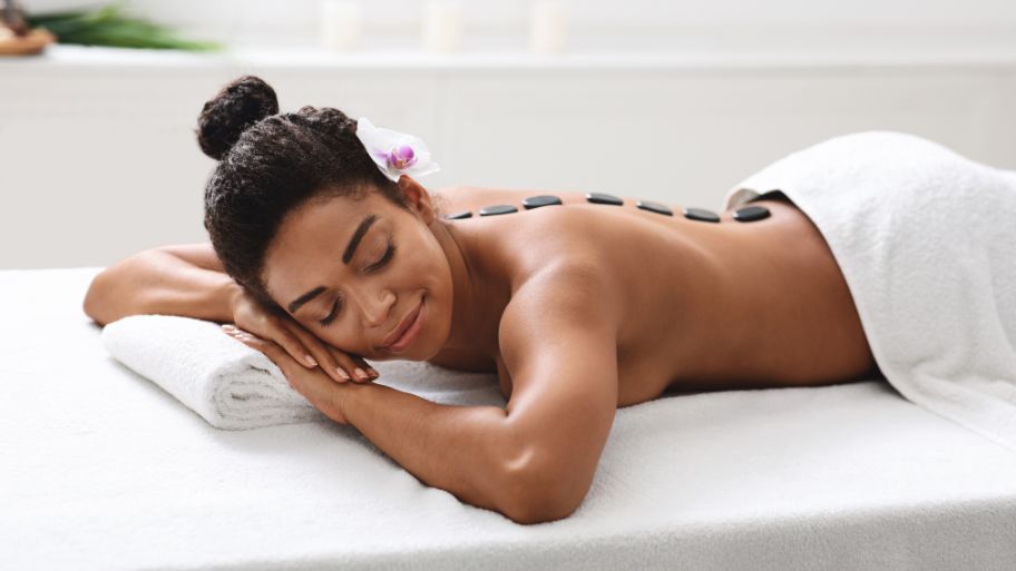 Discover top 6 benefits of hot stone massage for sleep Encourages a healthy self-care routine