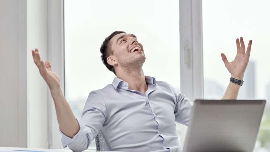 Discover the benefits of Swedish massage for office workers Helps lower stress and ease anxiety