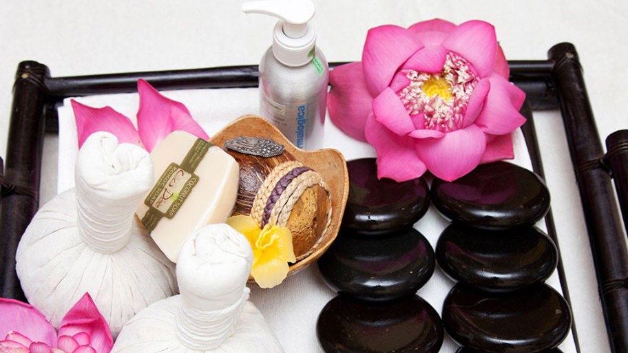 Before a hot stone massage, it is important to prepare both the body and mind to get the best results