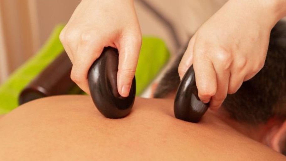 Everything you need to know about hot stone massage for muscle knots Hot stone massage is a therapeutic treatment that combines massage techniques with smooth, heated basalt stone
